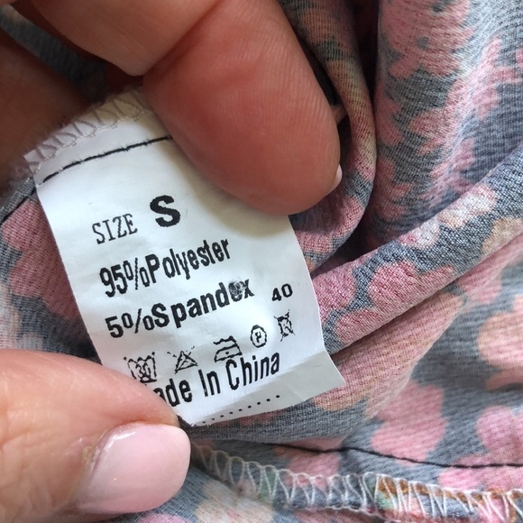 Floral Red Multicolored Boho Twisted Wrap Blouse Shirt Size Small - Picture 10 of 13